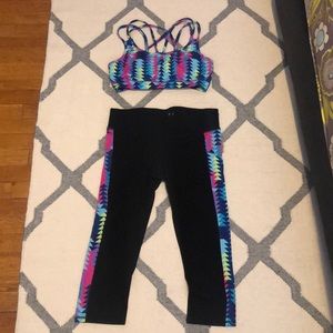 Matching leggings & sports bra- GapFit